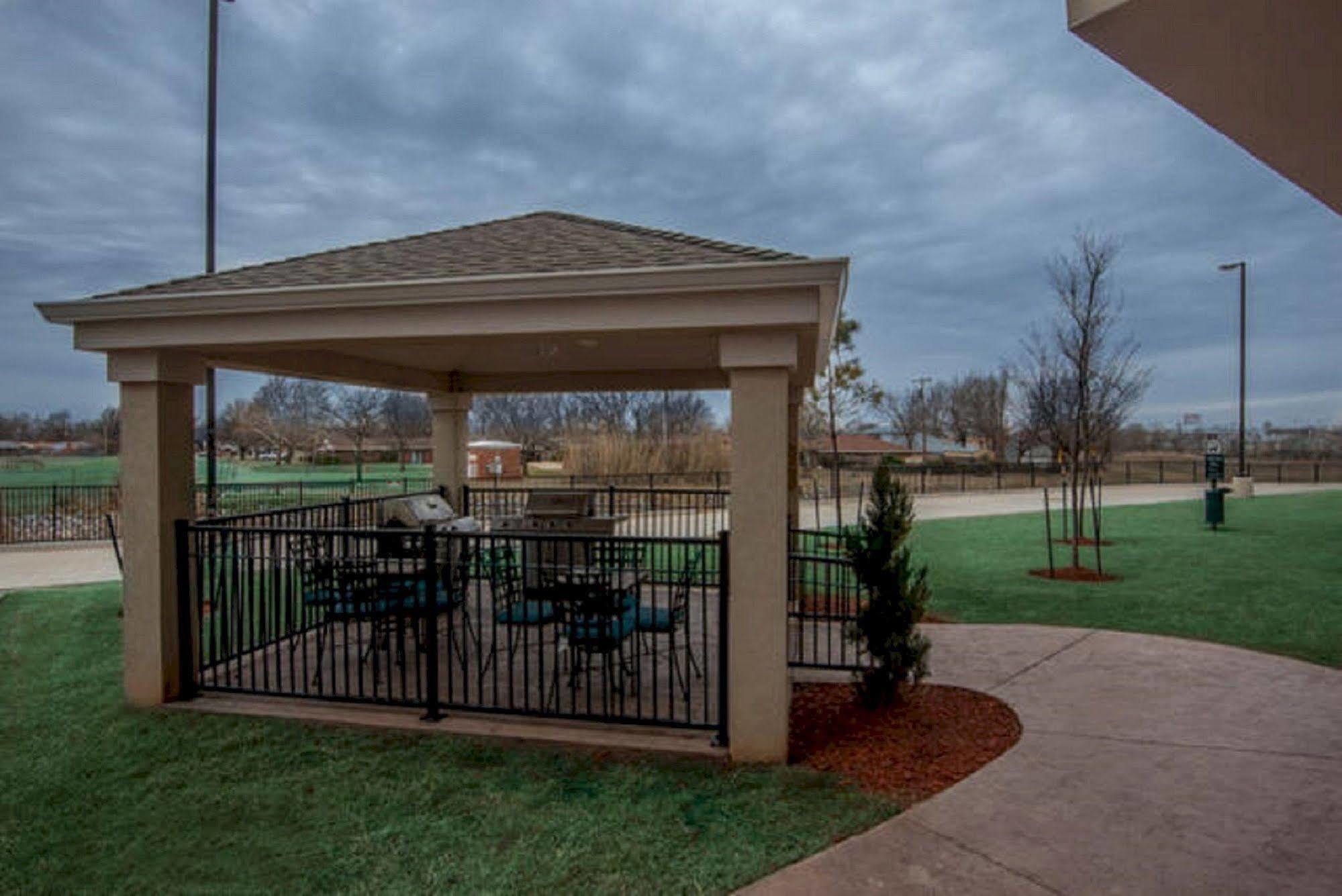 Candlewood Suites Del City By Ihg Exterior foto